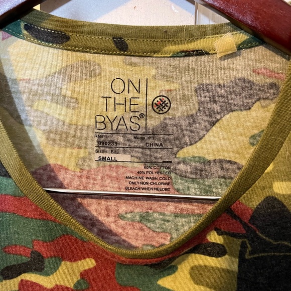 Mens Small Vneck Shortsleeved Tshirt by On The Bias camouflage Hula Girls - Picture 3 of 4